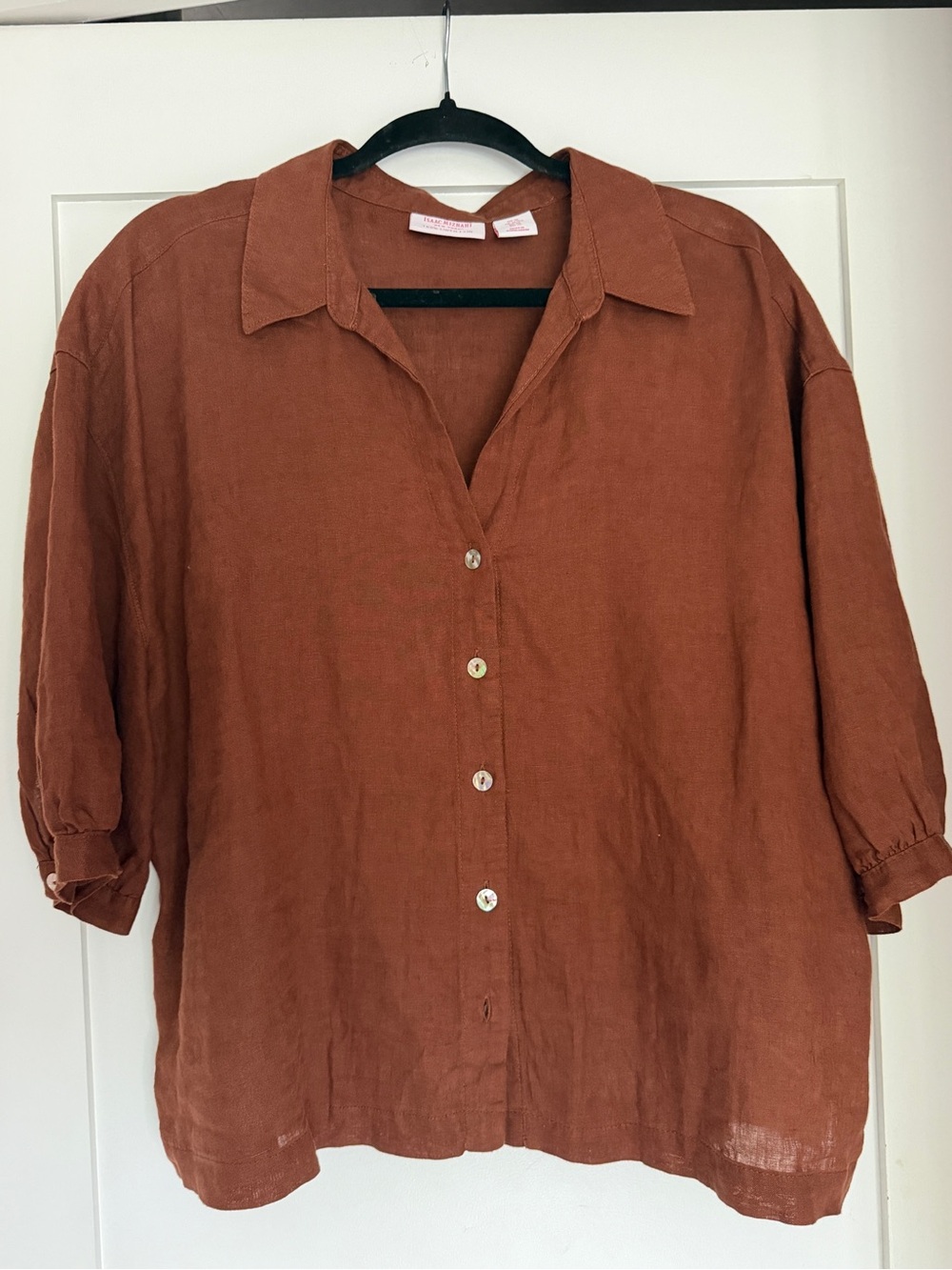 Isaac Mazarin Women’s 100% Linen Blouse, Mother of Pearl Buttons.